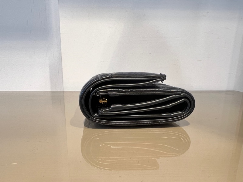 Dior 黑牛皮騰格紋Caro Hibiscus L zip金釦3折短夾-5