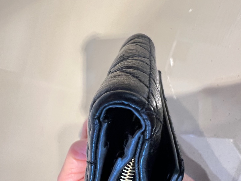 Dior 黑牛皮騰格紋Caro Hibiscus L zip金釦3折短夾-7