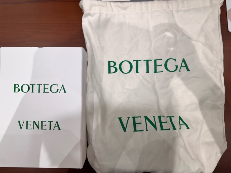 ［9成新］BOTTEGA VENETA 寶緹嘉 Mini Cassette 羊皮大格2*3-9