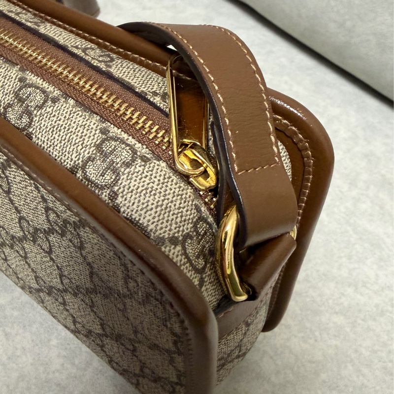 近全新‼️GUCCI 658572 經典棕色老花 INTERLOCKING G系列帆布迷你斜背包 相機包-4