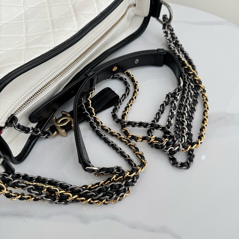 JK國際二手精品✨ Chanel流浪包熊貓中號-13