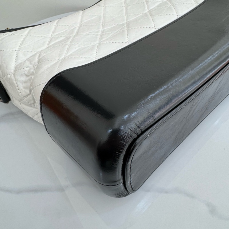 JK國際二手精品✨ Chanel流浪包熊貓中號-17