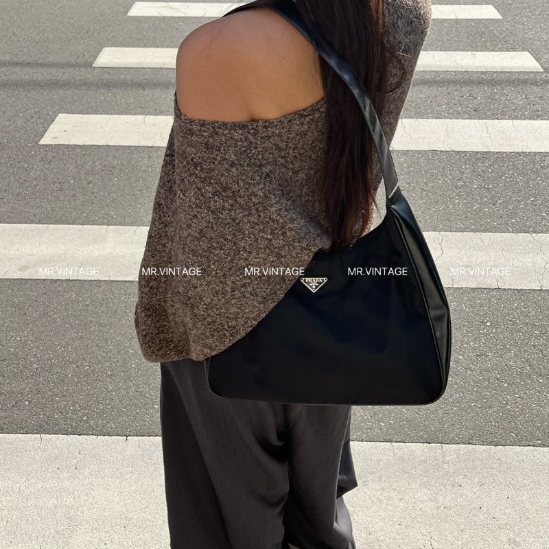 🏷Prada hobo皮革拼接-0