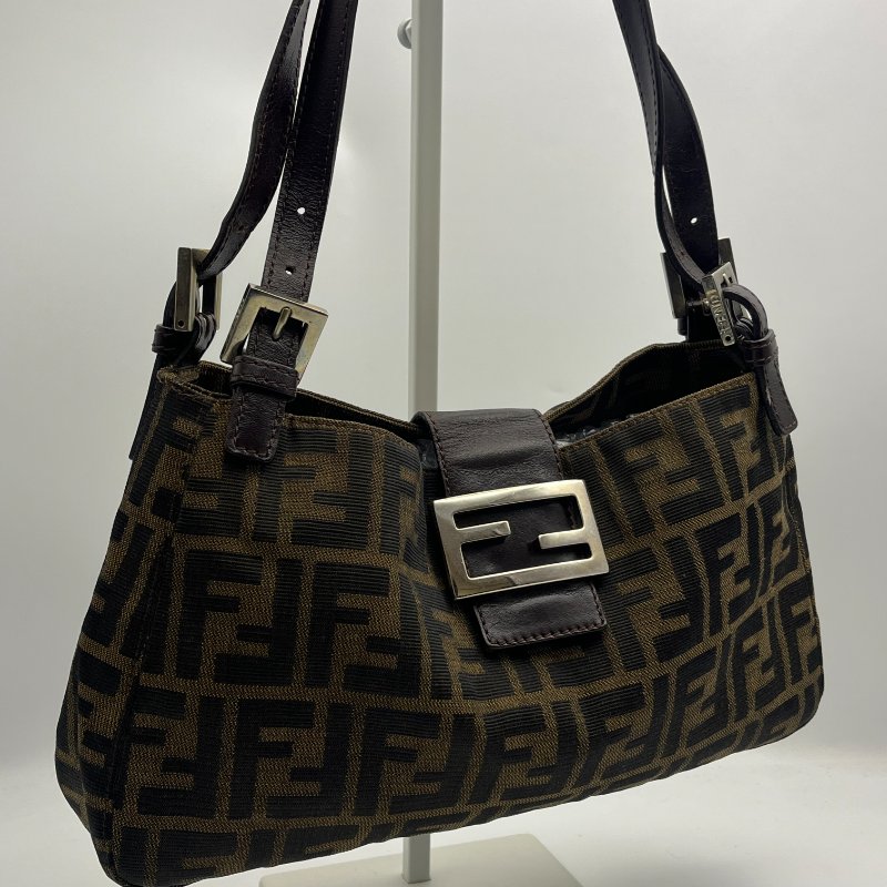 🏷Fendi老花法棍包-3