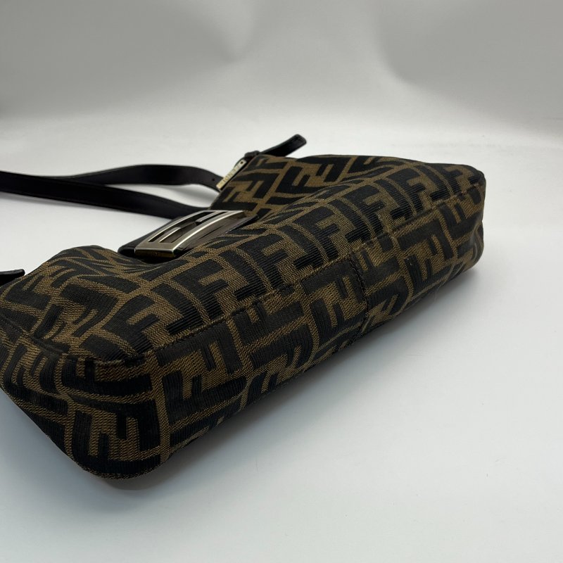 🏷Fendi老花法棍包-9