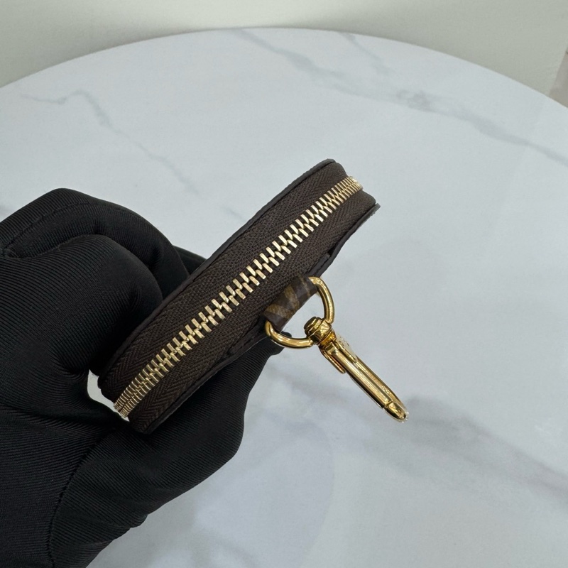 JK國際二手精品✨LV M46373經典ONTHEGO PM Monogram雙色帆布手提/斜背包-18