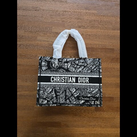 (全新品)Dior tote中型包