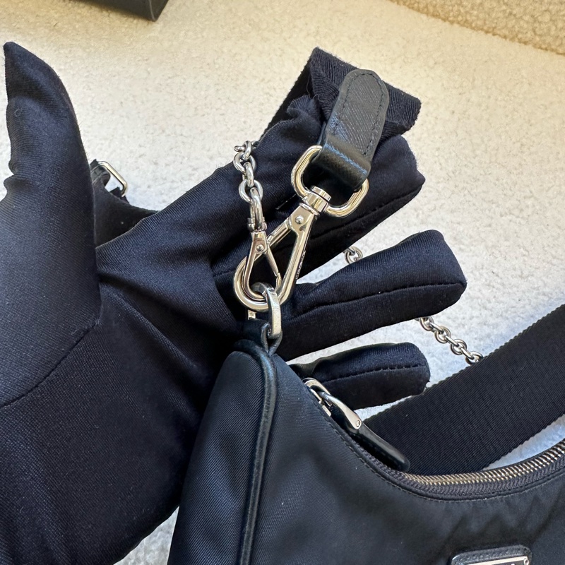 Prada經典黑色尼龍三合一包，輕微使用痕跡-18