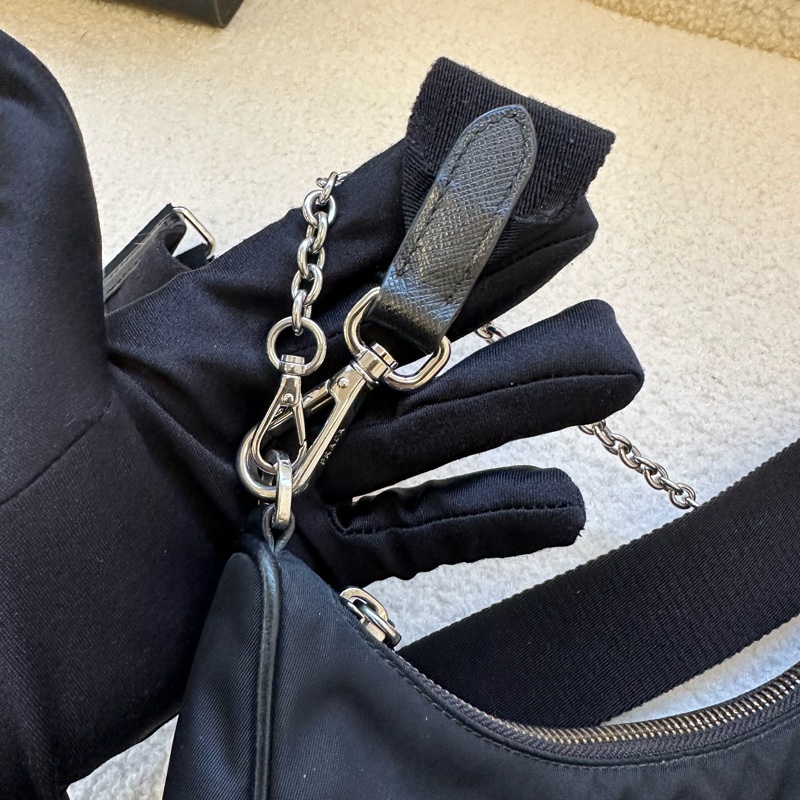 Prada經典黑色尼龍三合一包，輕微使用痕跡-19