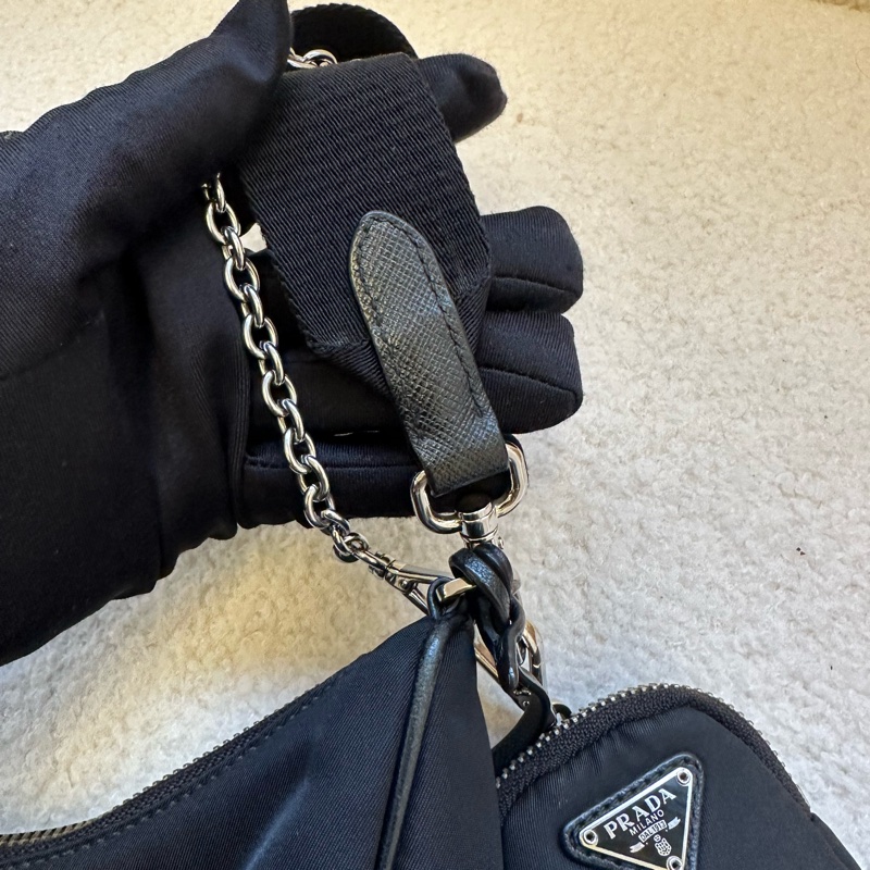 Prada經典黑色尼龍三合一包，輕微使用痕跡-21