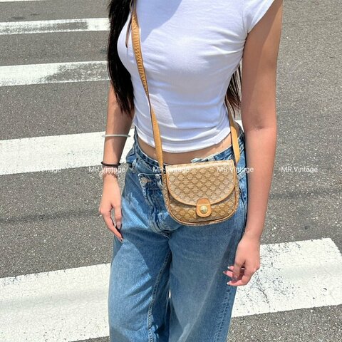 🏷Celine迷你半月包