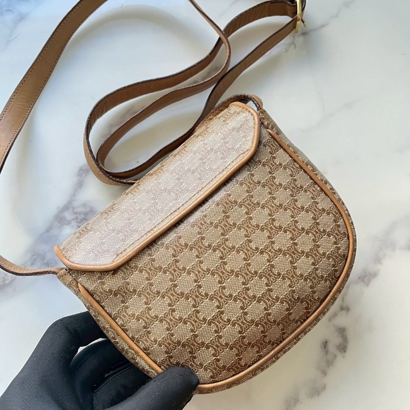 🏷Celine迷你半月包-3