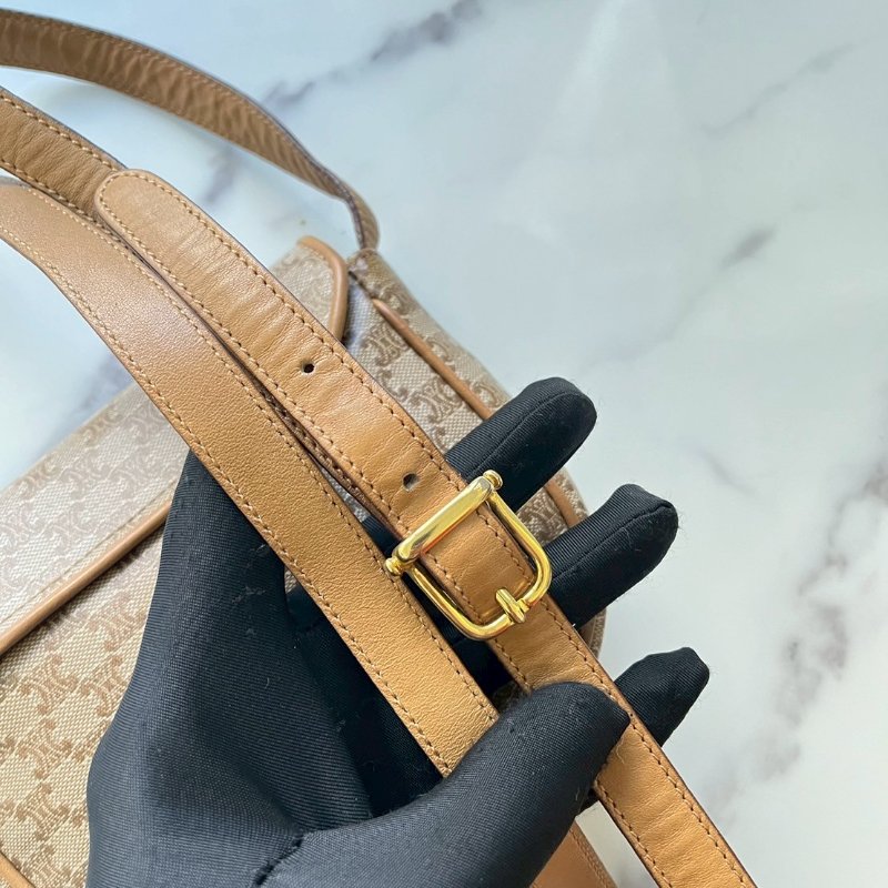 🏷Celine迷你半月包-6