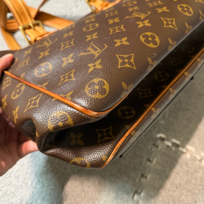 🏷Louis Vuitton 駱駝包-11