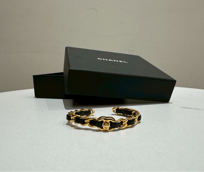 Chanel 皮穿鍊手環-0