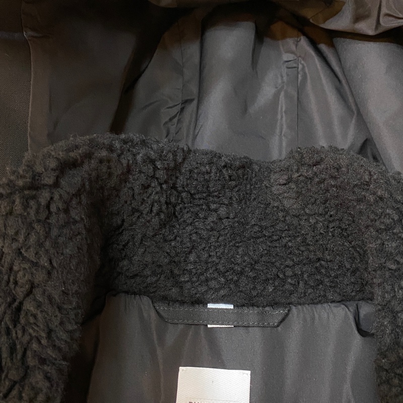 BURBEERY英國黑色徽標絨頭連帽大衣UK4-11