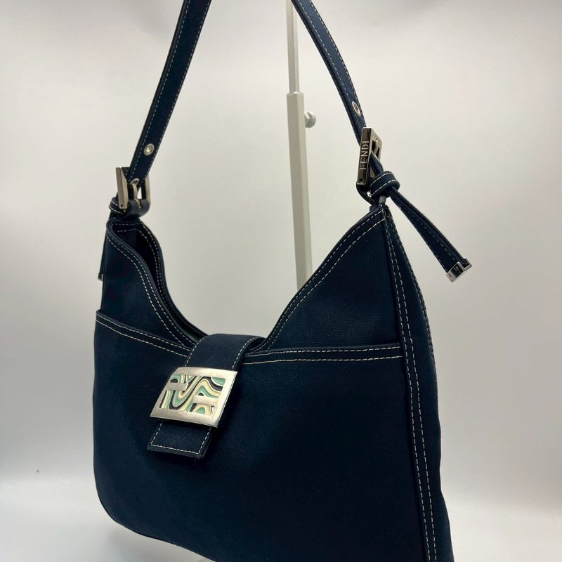 🏷Fendi單寧牛角包-7