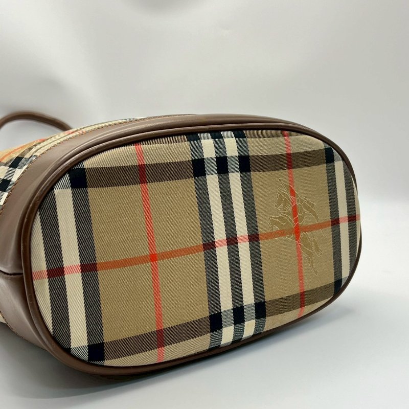 🏷Burberry水桶包/手提/斜背-18