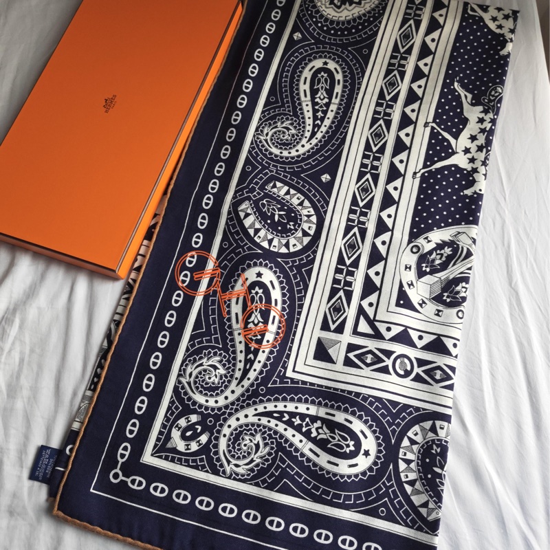 愛馬仕秋冬25心形腰果花140披肩/藍色/ 全新品-2