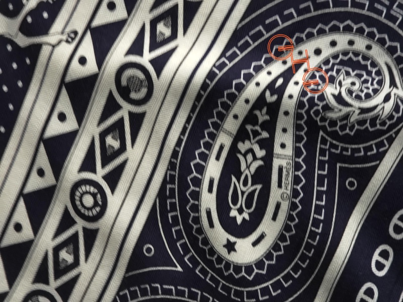 愛馬仕秋冬25心形腰果花140披肩/藍色/ 全新品-5