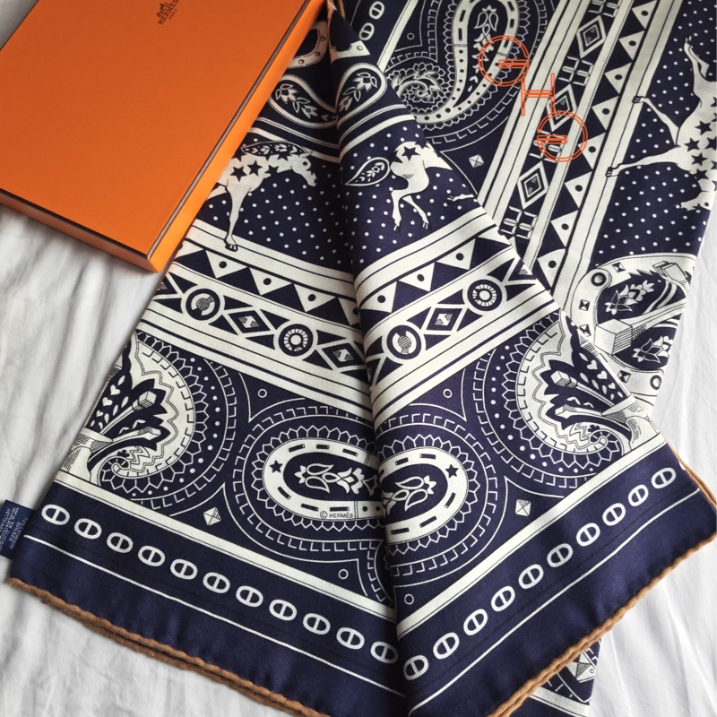 愛馬仕秋冬25心形腰果花140披肩/藍色/ 全新品-8