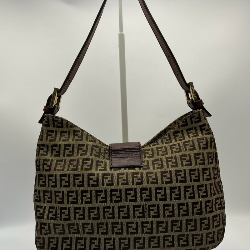 🏷Fendi牛角包-12