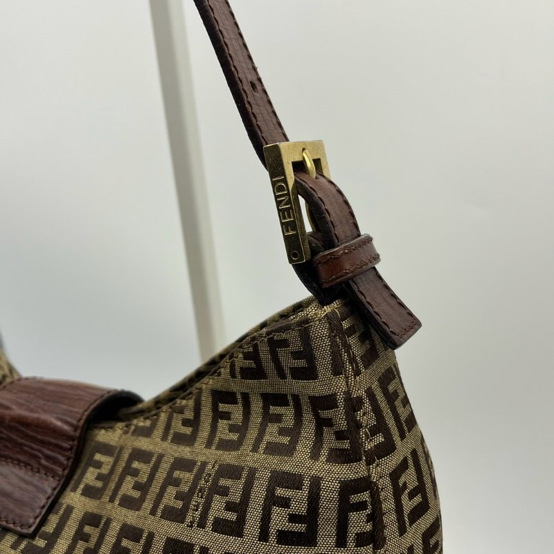 🏷Fendi牛角包-14