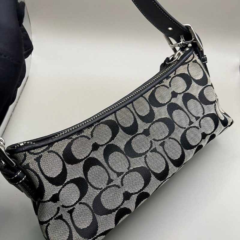 🏷Coach腋下包-5