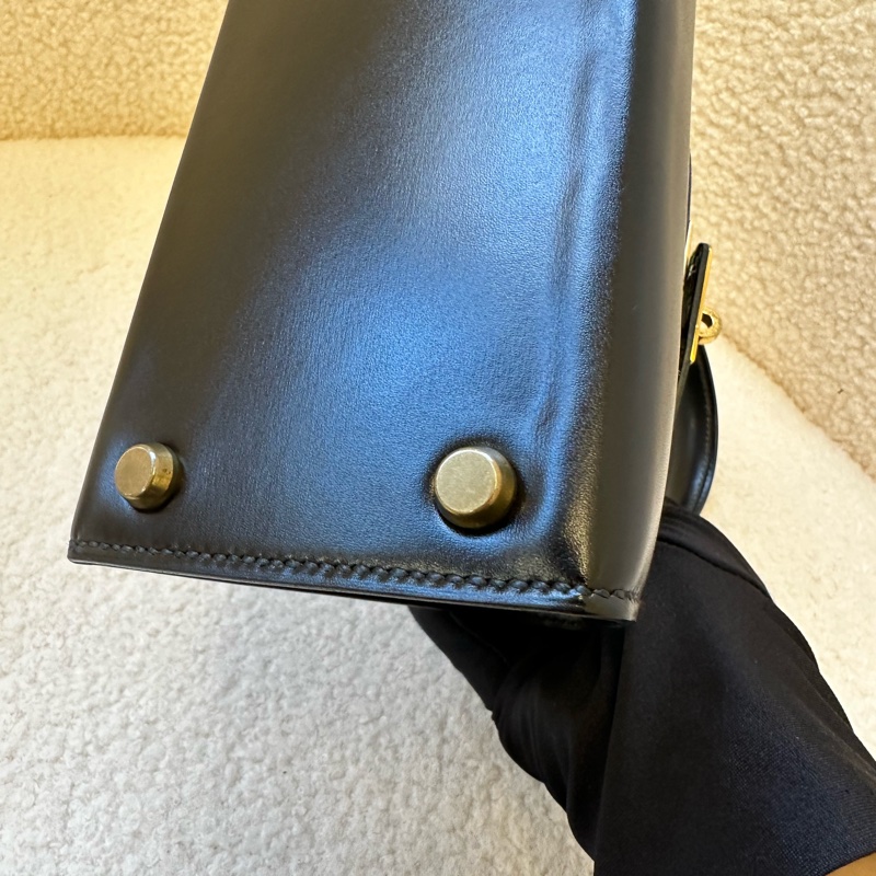 愛馬仕Hermes Kelly 25黑金Box皮，C刻。-17