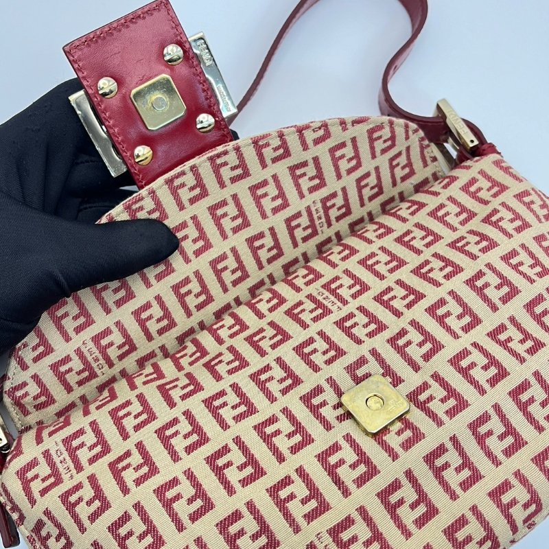 🏷Fendi法棍包-10