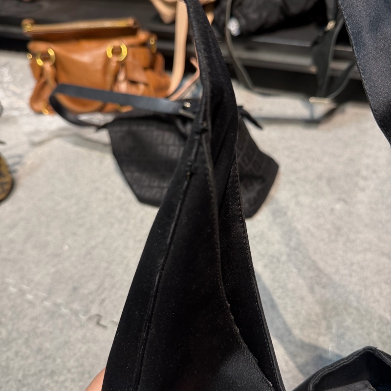 🏷Prada流浪包-35