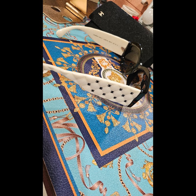 CHANEL香奈兒滿版墨鏡-0