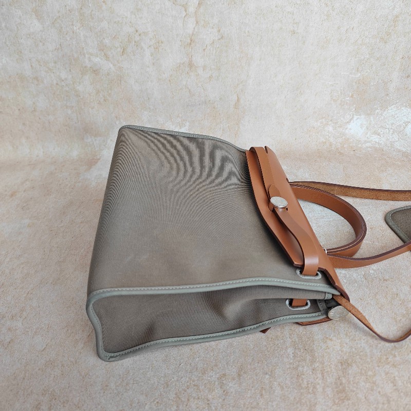 Hermes愛馬仕 herbag31 金棕拼大象灰-3