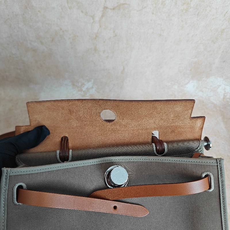 Hermes愛馬仕 herbag31 金棕拼大象灰-6