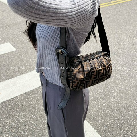 🏷Fendi 單肩包