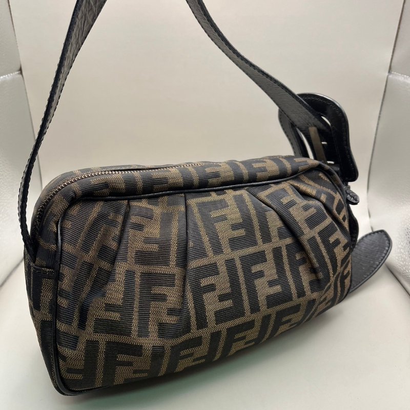 🏷Fendi 單肩包-3