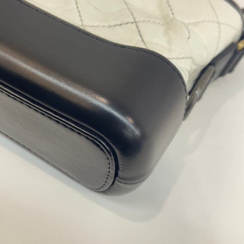 Chanel 黑白拼色牛皮小號流浪鏈條肩背包-9