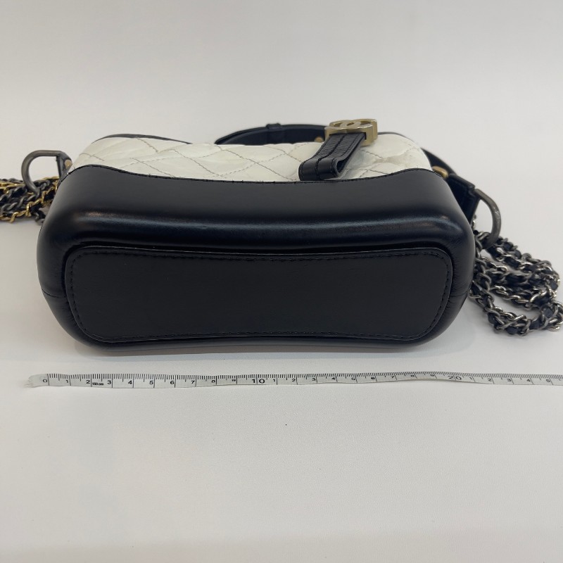 Chanel 黑白拼色牛皮小號流浪鏈條肩背包-15