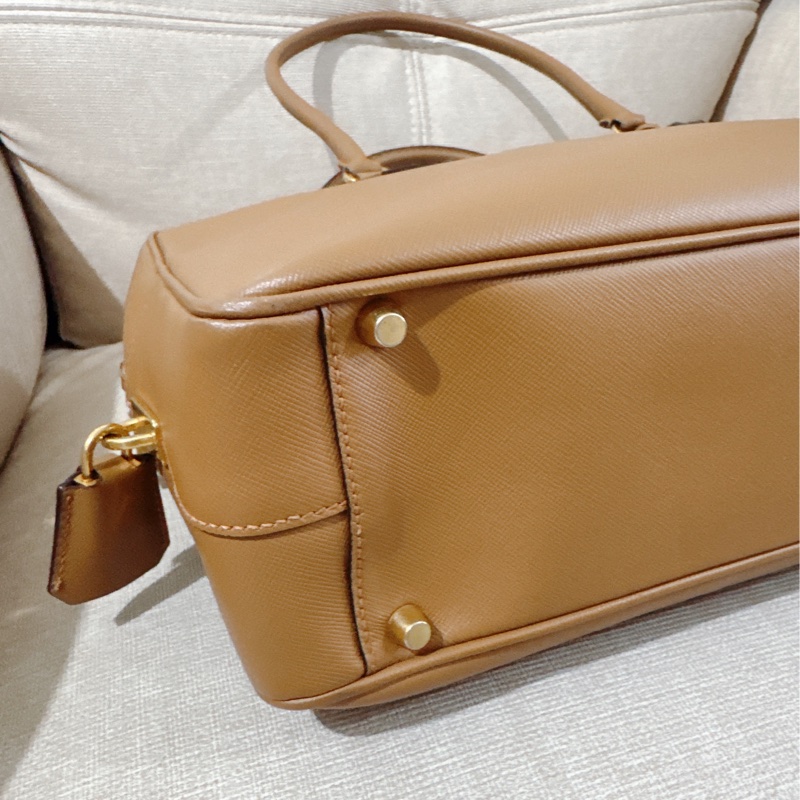 誠可議Prada plume 30美拉德色系-4