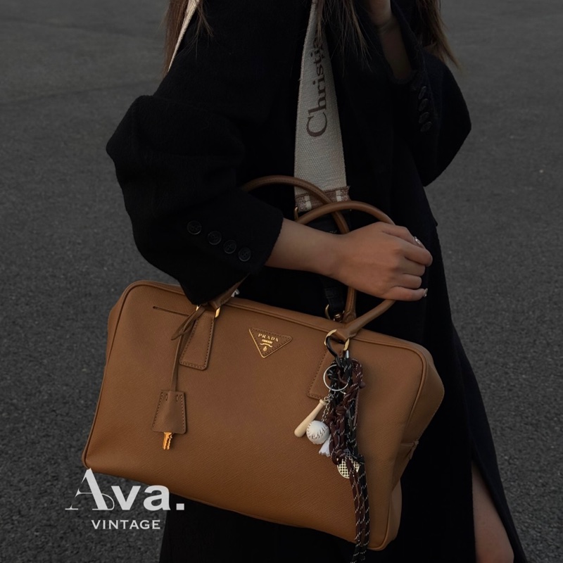 誠可議Prada plume 30美拉德色系-9