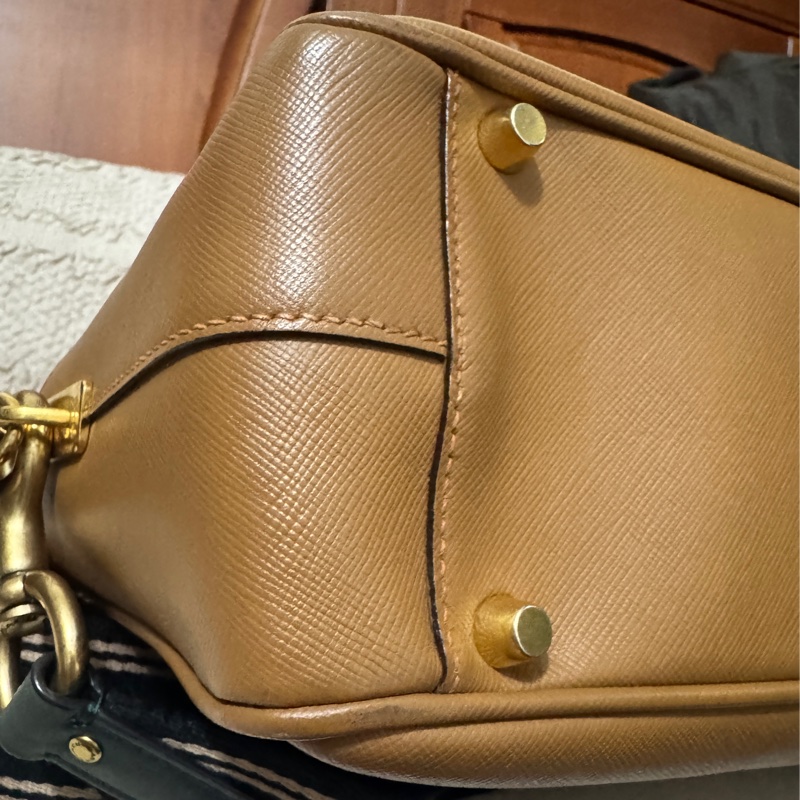 誠可議Prada plume 30美拉德色系-13