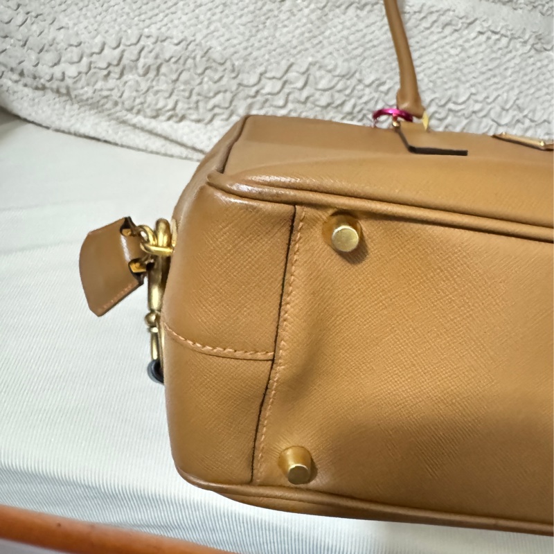 誠可議Prada plume 30美拉德色系-14