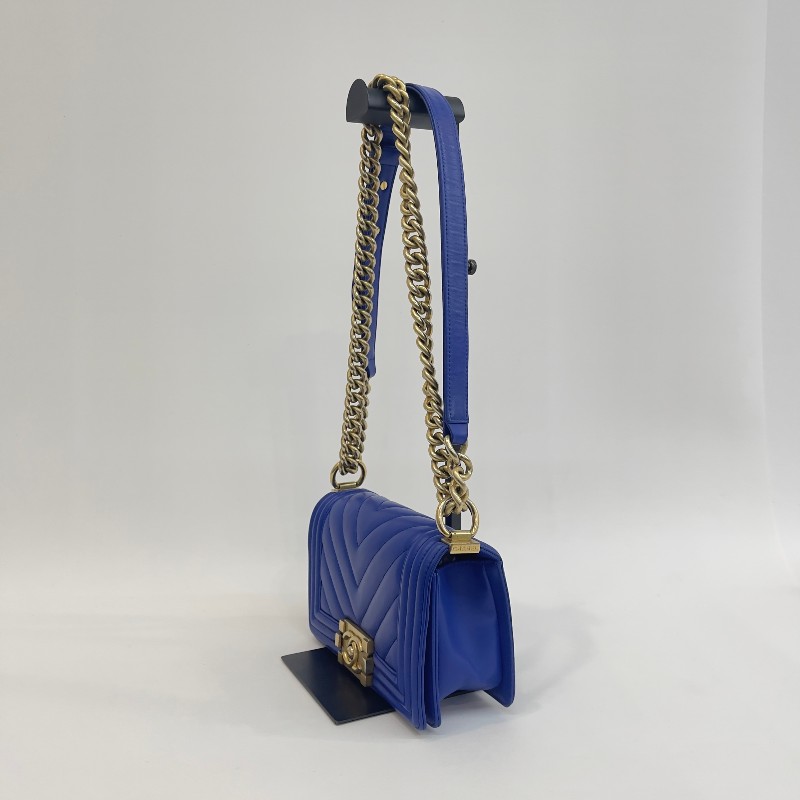 CHANEL 藍色V紋 leboy小號20cm-3