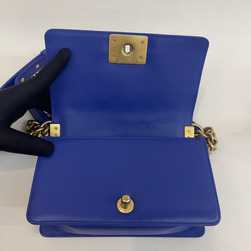 CHANEL 藍色V紋 leboy小號20cm-6
