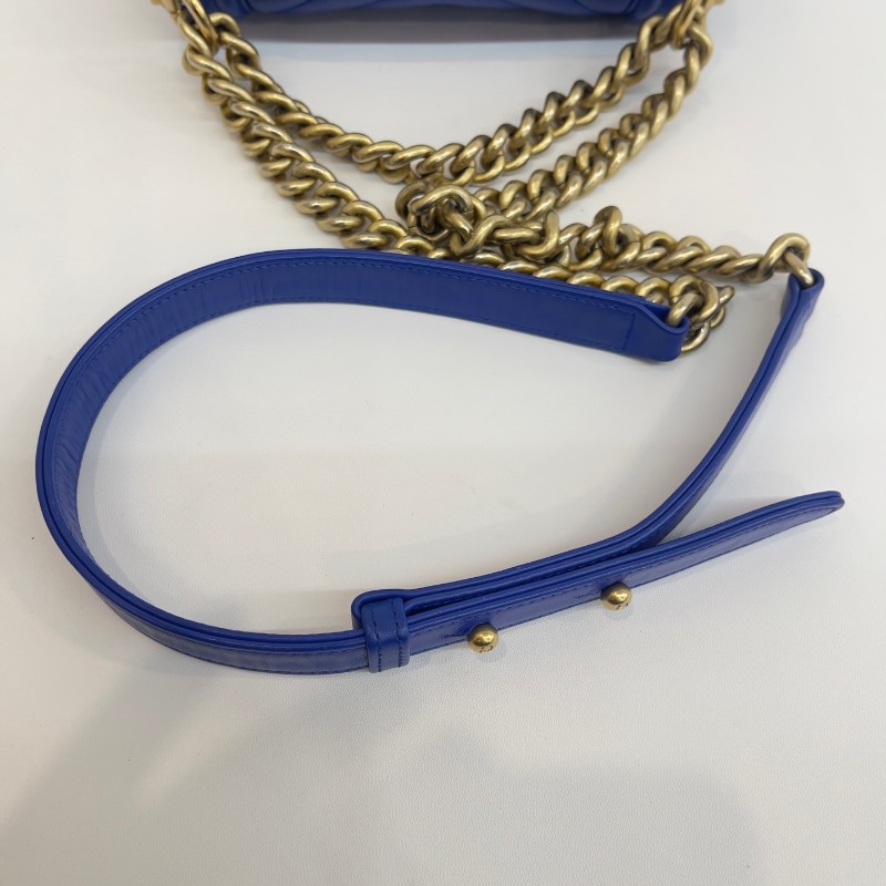 CHANEL 藍色V紋 leboy小號20cm-8