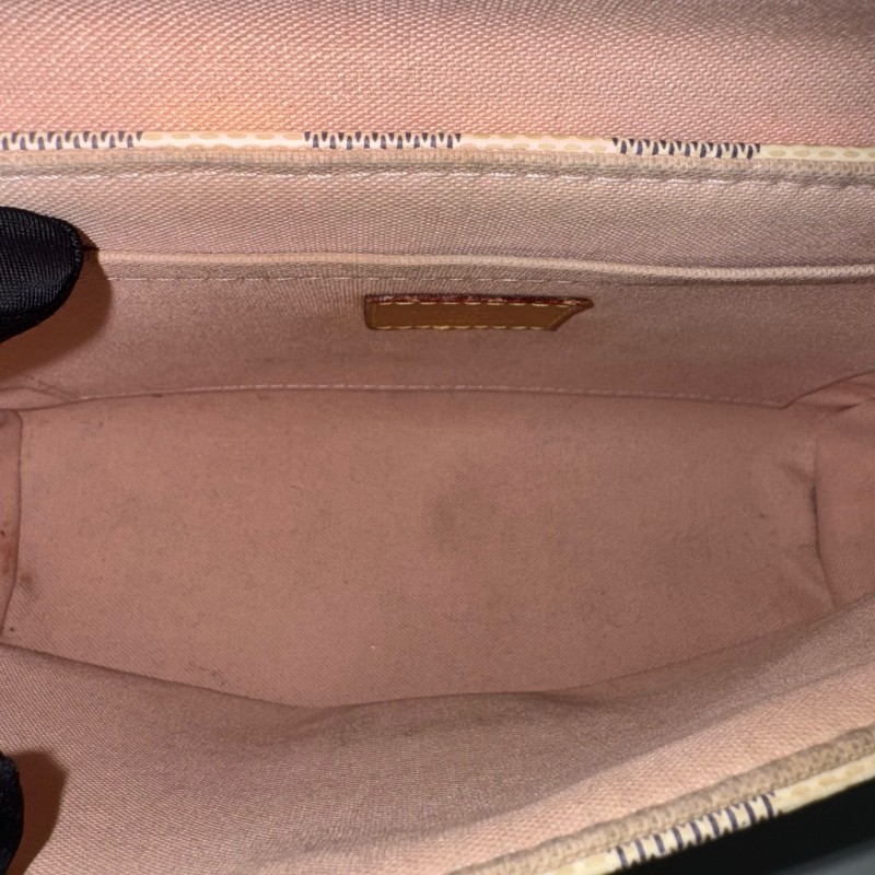 Vuitton 白色棋盤格郵差流蘇肩背包斜背包-6