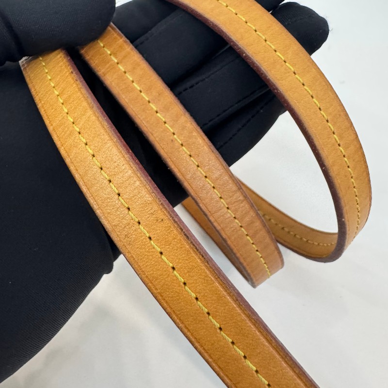 Vuitton 白色棋盤格郵差流蘇肩背包斜背包-23