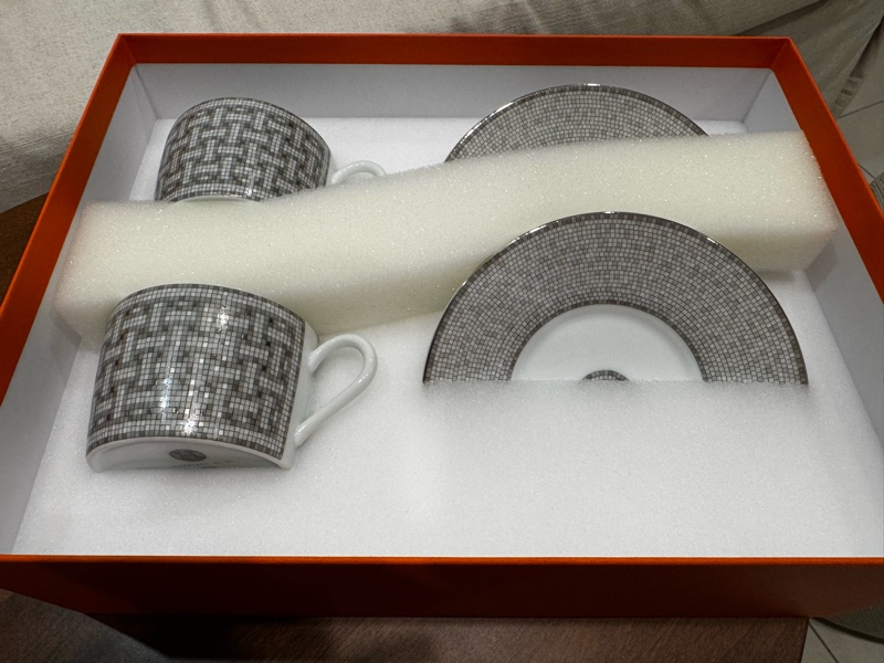 全新愛馬仕茶杯與杯碟（雙入）-0