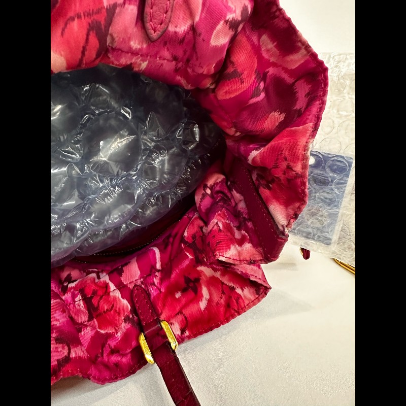 Louis Vuitton玫粉色尼龍老花限定水墨畫抽繩斜挎水桶包-7