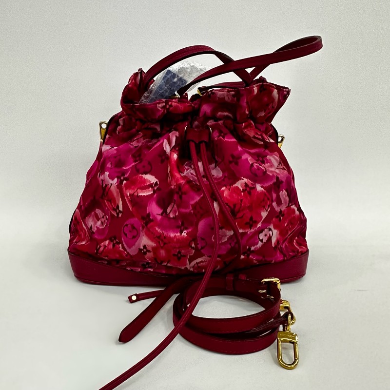 Louis Vuitton玫粉色尼龍老花限定水墨畫抽繩斜挎水桶包-8